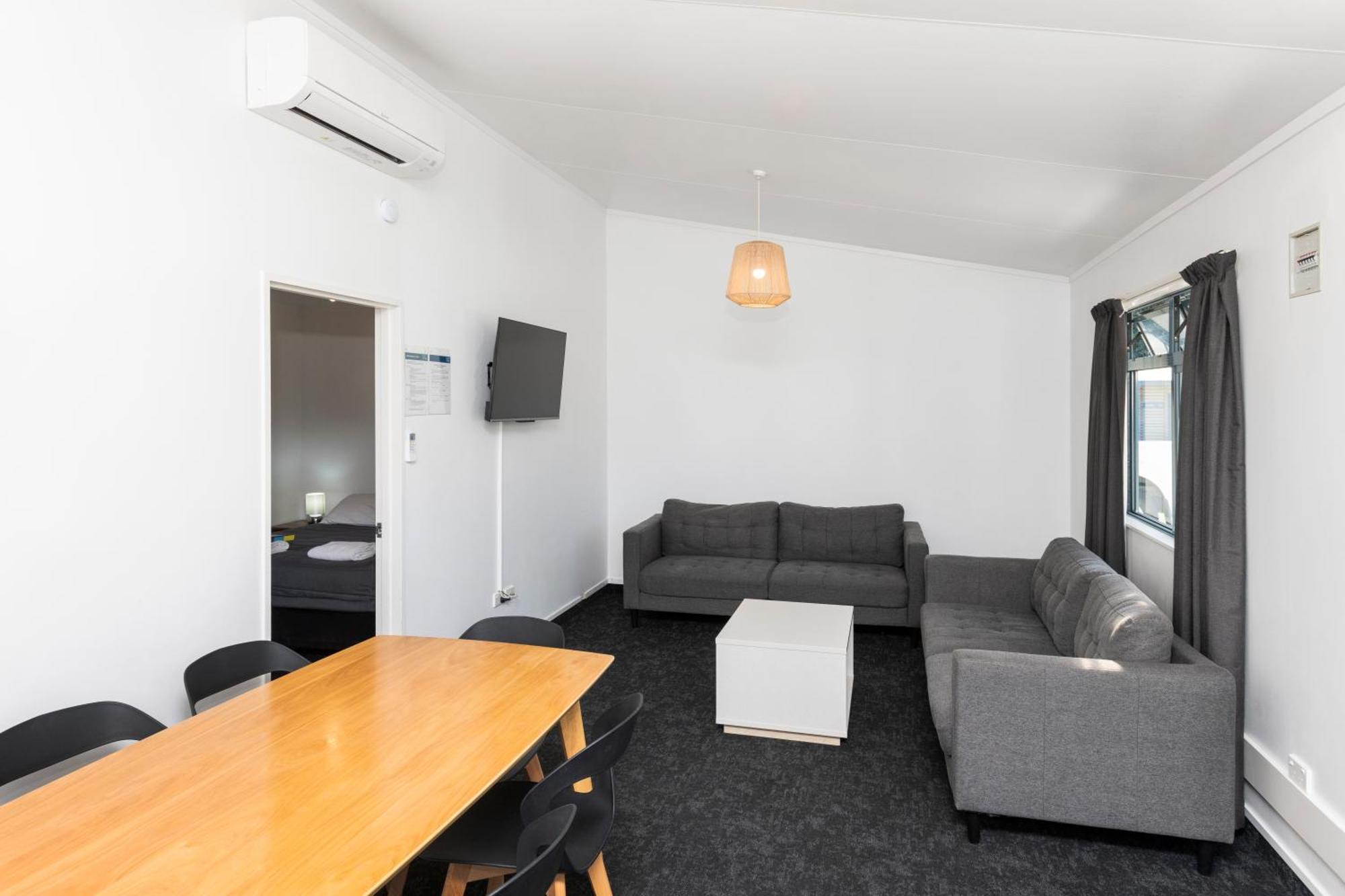 Waikanae Beach Top 10 Holiday Park Gisborne Esterno foto