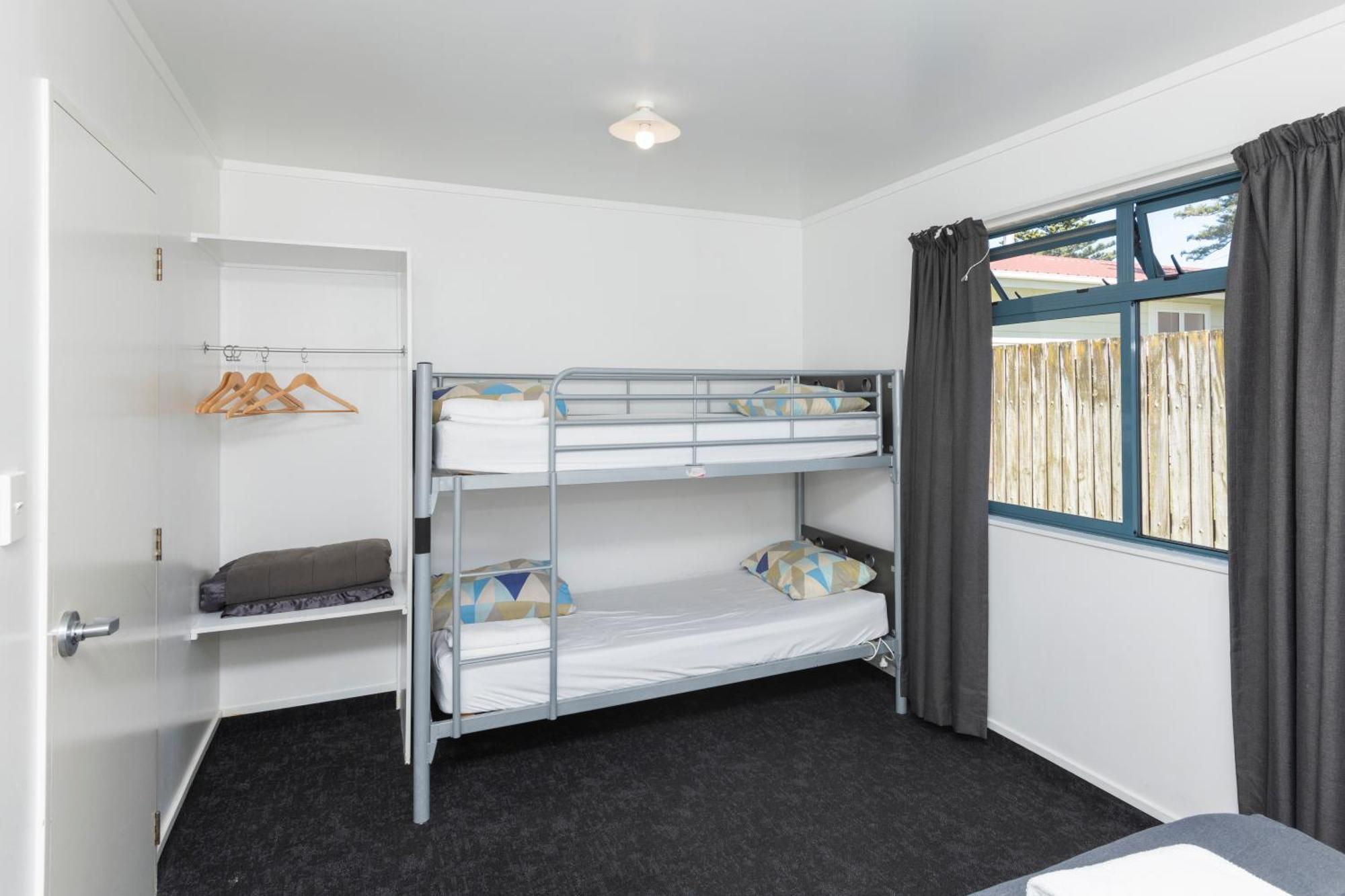 Waikanae Beach Top 10 Holiday Park Gisborne Esterno foto