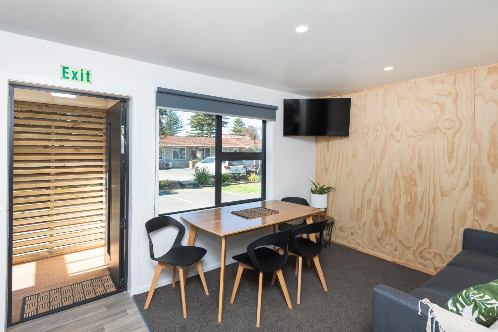 Waikanae Beach Top 10 Holiday Park Gisborne Esterno foto