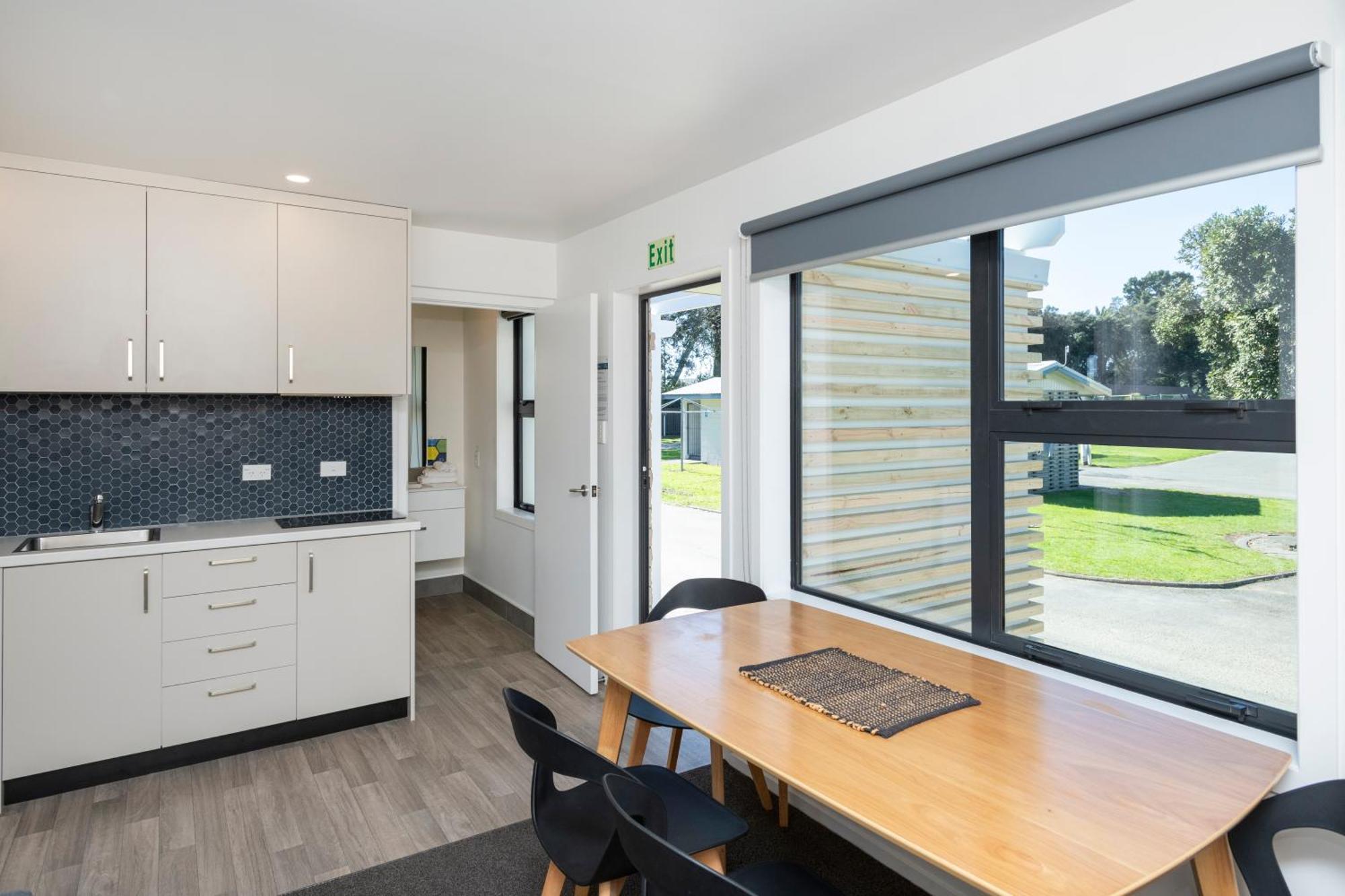 Waikanae Beach Top 10 Holiday Park Gisborne Esterno foto