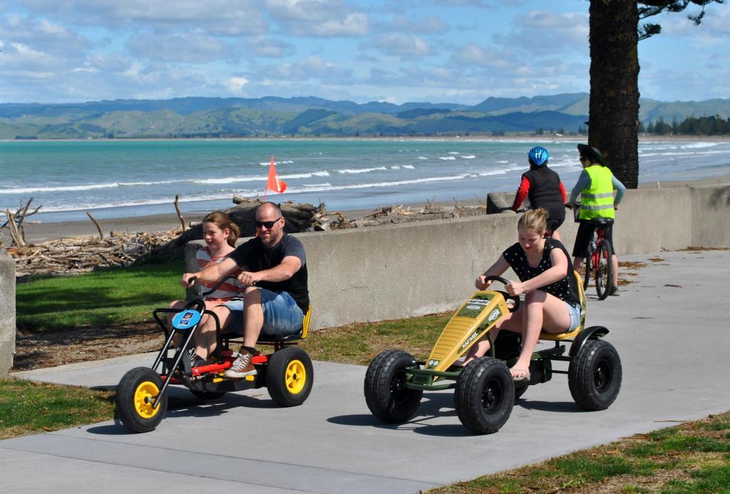 Waikanae Beach Top 10 Holiday Park Gisborne Esterno foto
